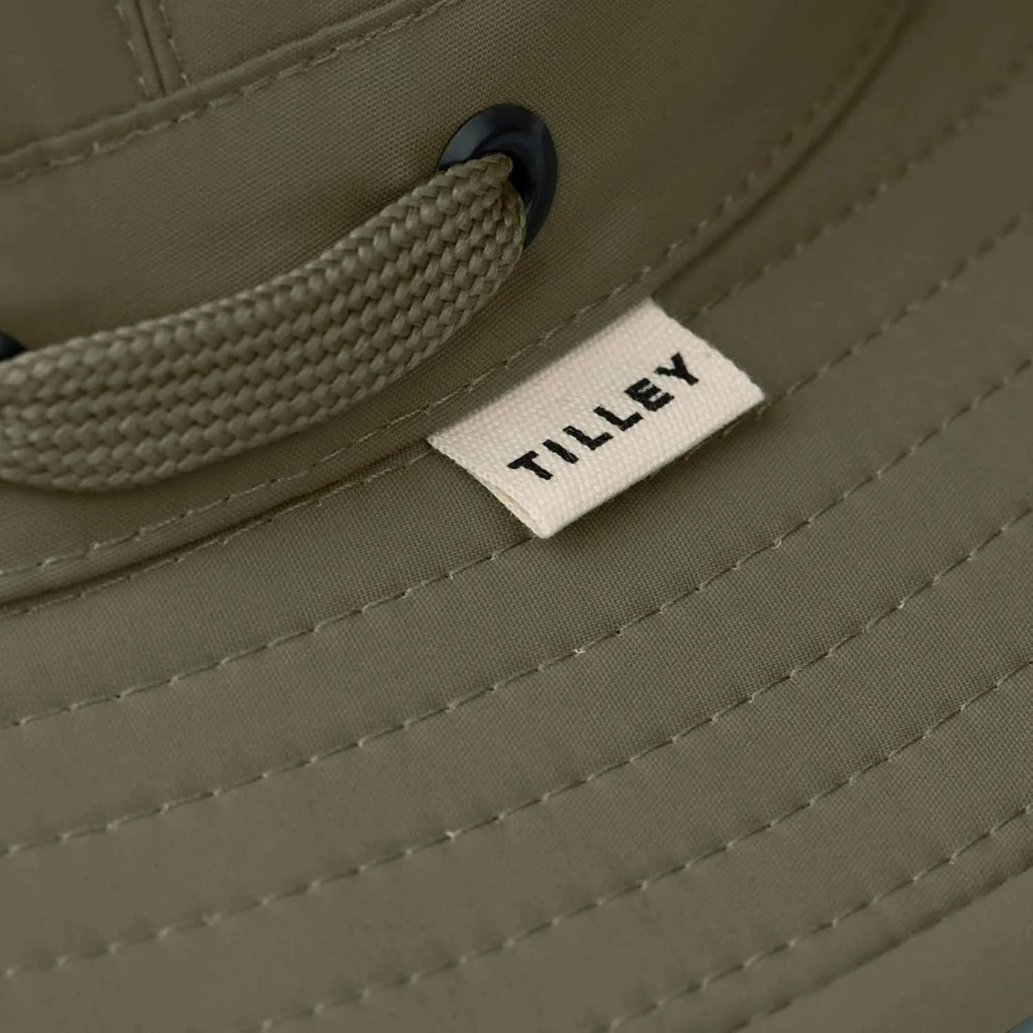 Tilley LTM5 Airflo Medium Brim Hat ?C Ultralight, Buoyant & Breathable, UPF 50  Sun Protection, Water-Resistant
